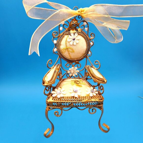 Victorian Gold French Provincial Floral Chair Ornament Pearl Beads Tulle Ribbon - Picture 2 of 8